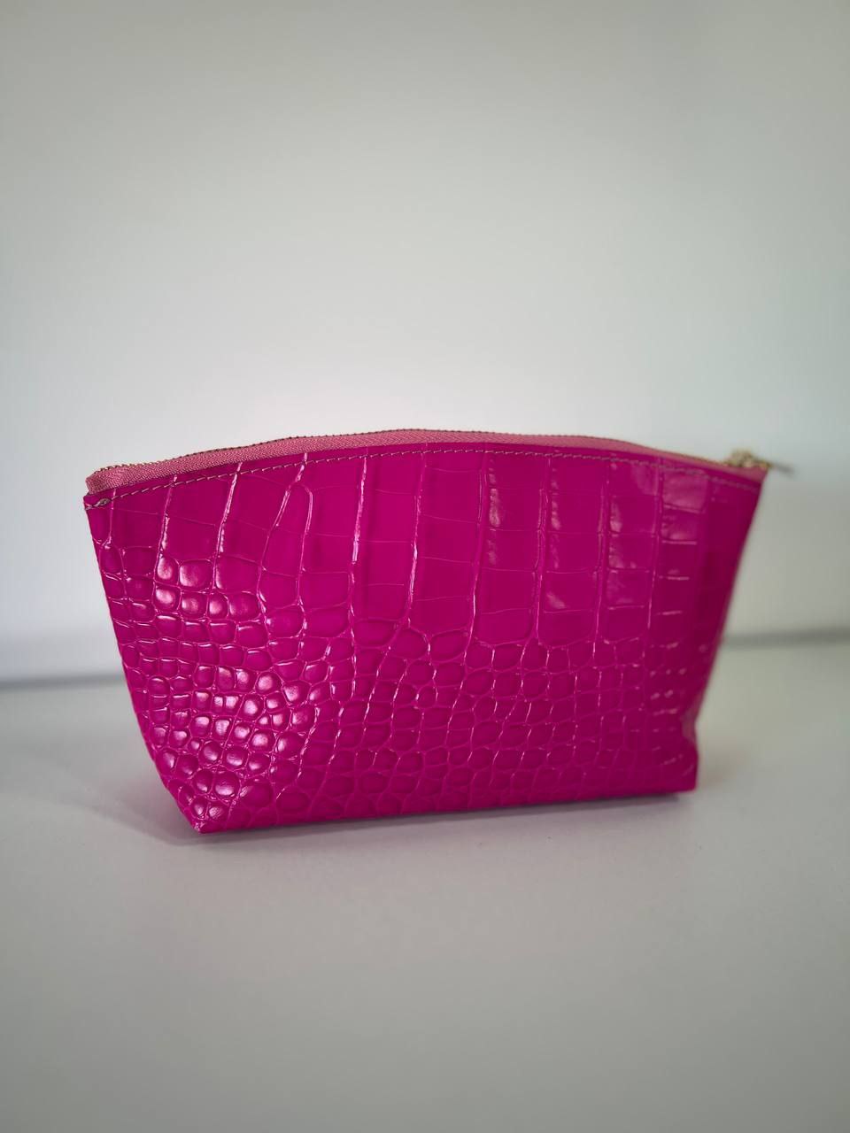 PINK Bridesmaid gifts, pink Leather makeup bag, Mothers day gift, Personalized gift, Bridesmaid, Gift for her, pink cosmetic bag.