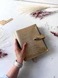 Couverture de carnet en cuir doré A5. Agenda A5 en cuir italien naturel doré, carnet à anneaux a5, modèle en cuir, classeur à anneaux A5, classeur a5, modèle de portefeuille en cuir, portefeuille à anneaux.