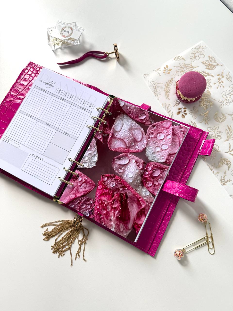 Hot pink leather planner A5 for documents A4 and A5 format. Weekly planning.