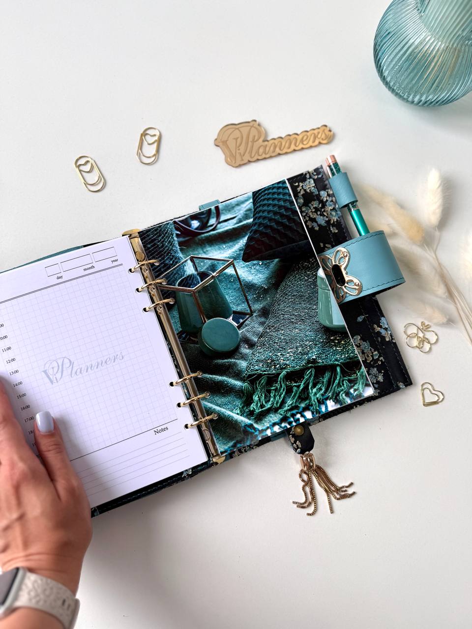 Flowers leather planner A5 binder.