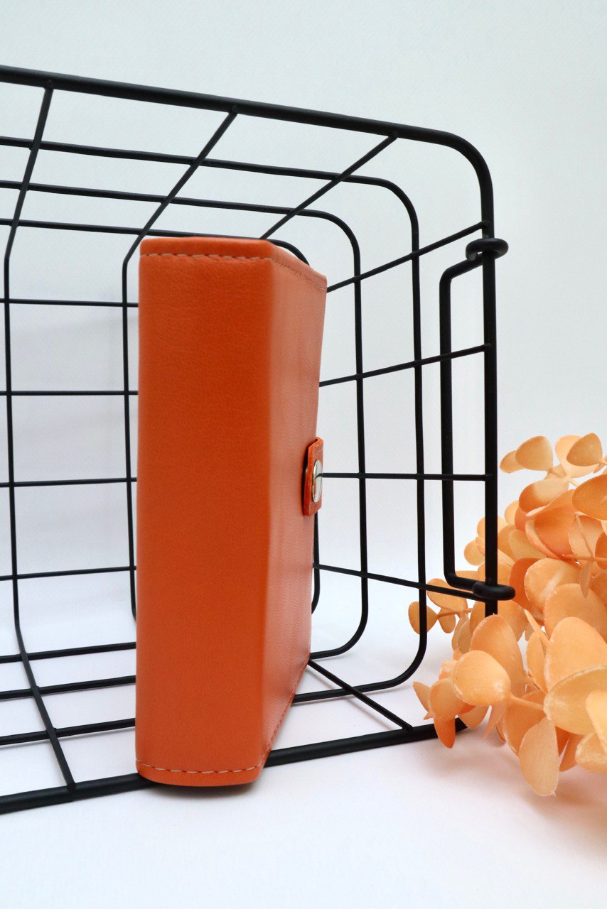 Mini leather notebook A7, 400 pages for the note.