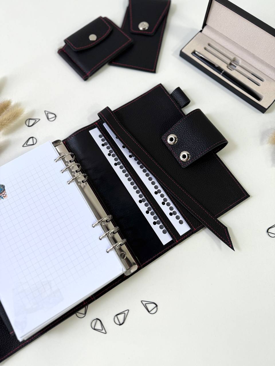 An exquisite and functional gift set for those who appreciate elegance and order.