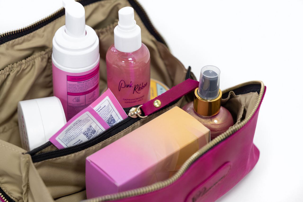 Bridesmaid gifts, Leather makeup bag, Mothers day gift, Personalized gift, Bridesmaid, Gift for her, pink cosmetic bag.