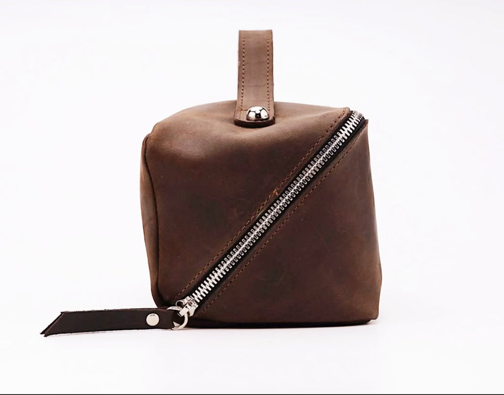 Bridesmaid gifts, Leather makeup bag, Mothers day gift, Personalized gift, Bridesmaid, Gift for her, pink cosmetic bag.