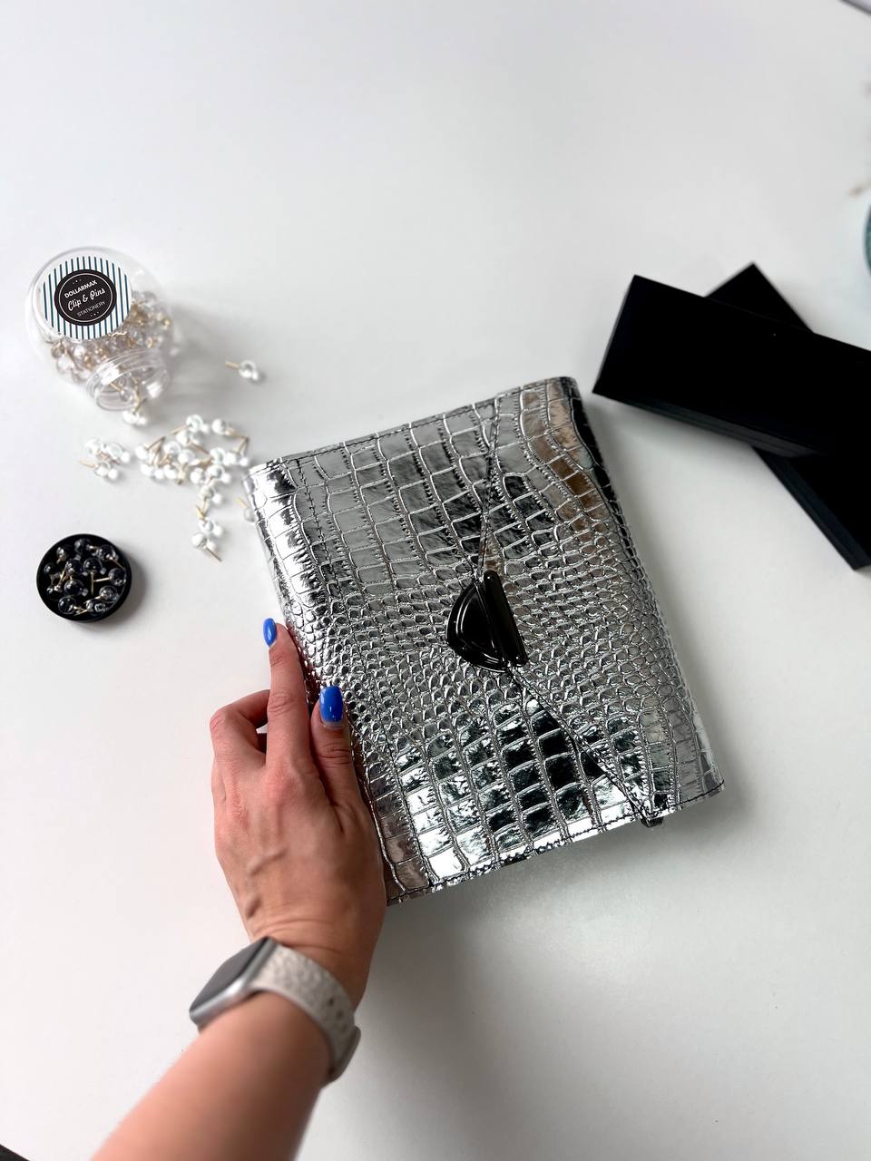 Rare silver leather like a mirror. Perfect leather planner A5.