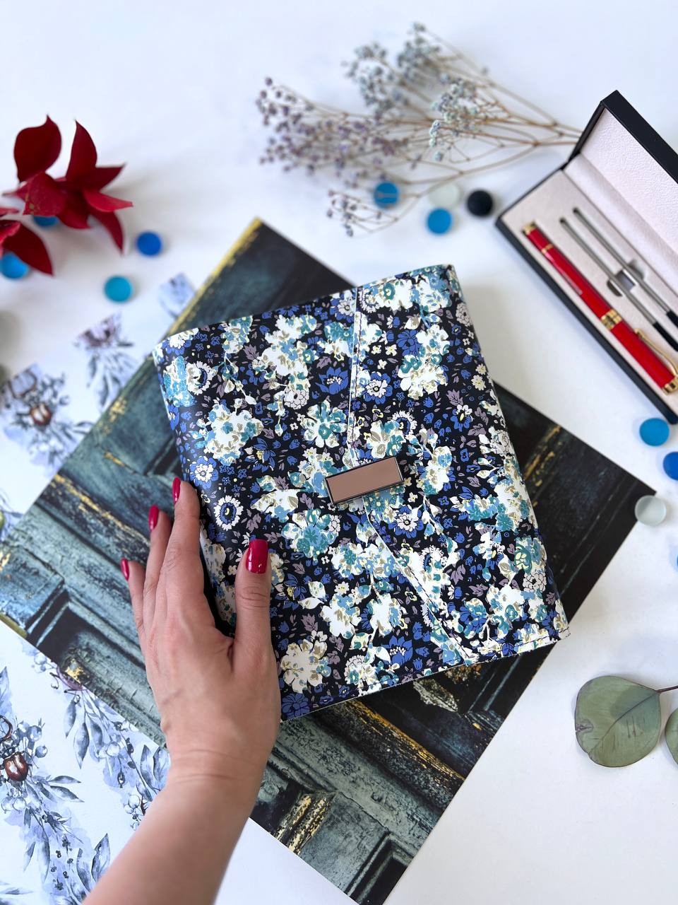 Flowers limited collection A5.