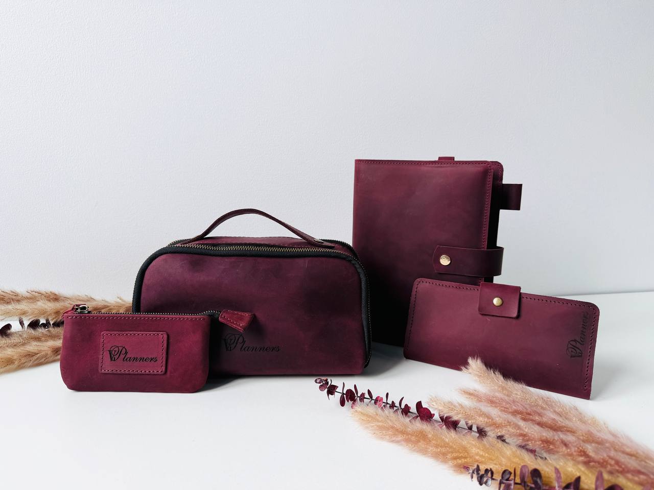 Luxury Leather Gift Set: Notebook, Wallet, Cosmetic Bag, Keychain - Personalized.