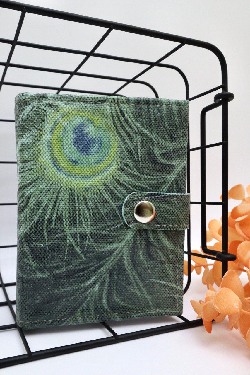 Mini leather notebook A7, 400 pages for the note.