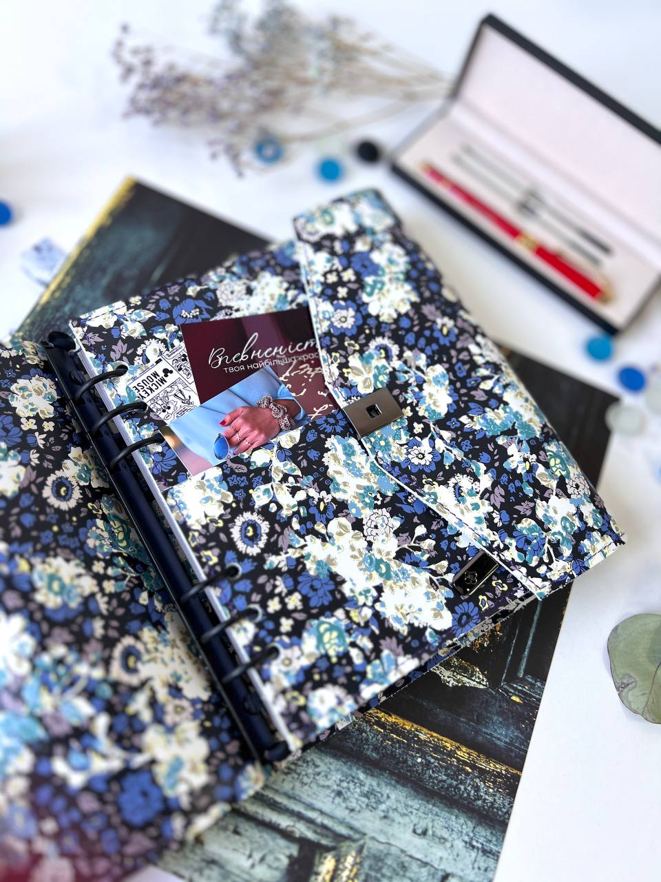 Flowers limited collection A5.