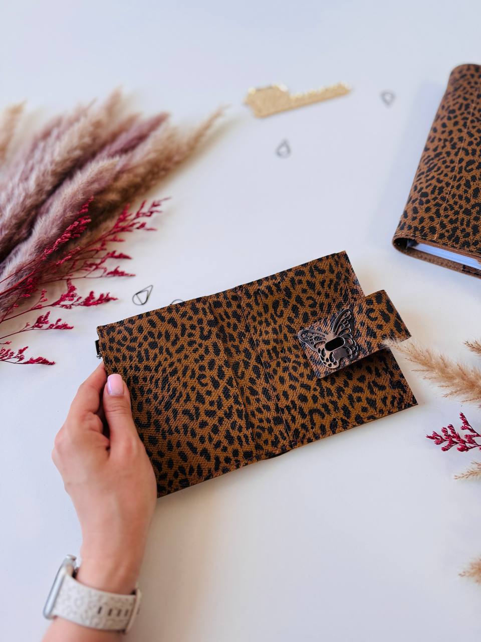 Travel Organizer: Your Perfect Companion