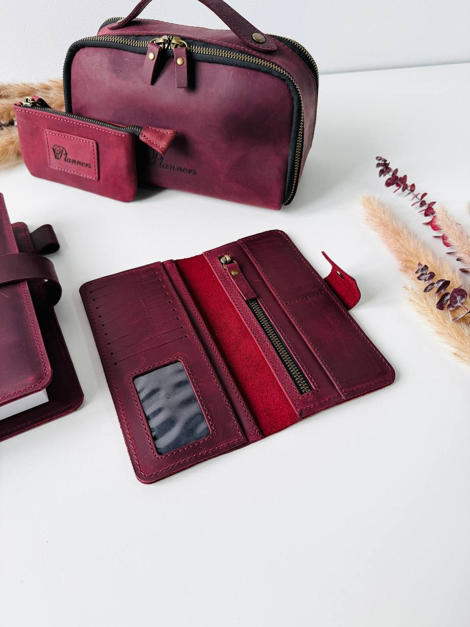 Luxury Leather Gift Set: Notebook, Wallet, Cosmetic Bag, Keychain - Personalized.