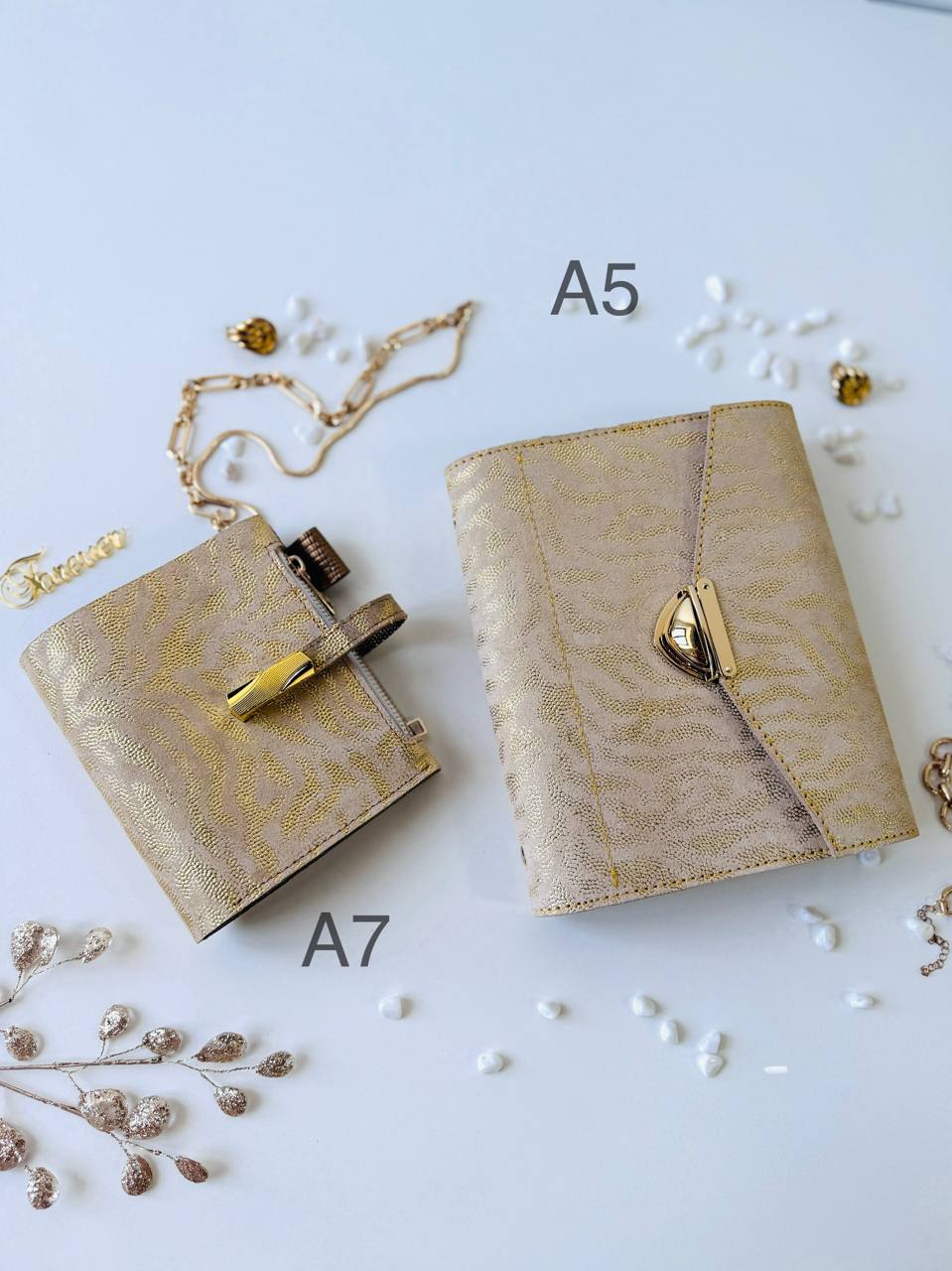 Gold leather binder big 6 rings A5.