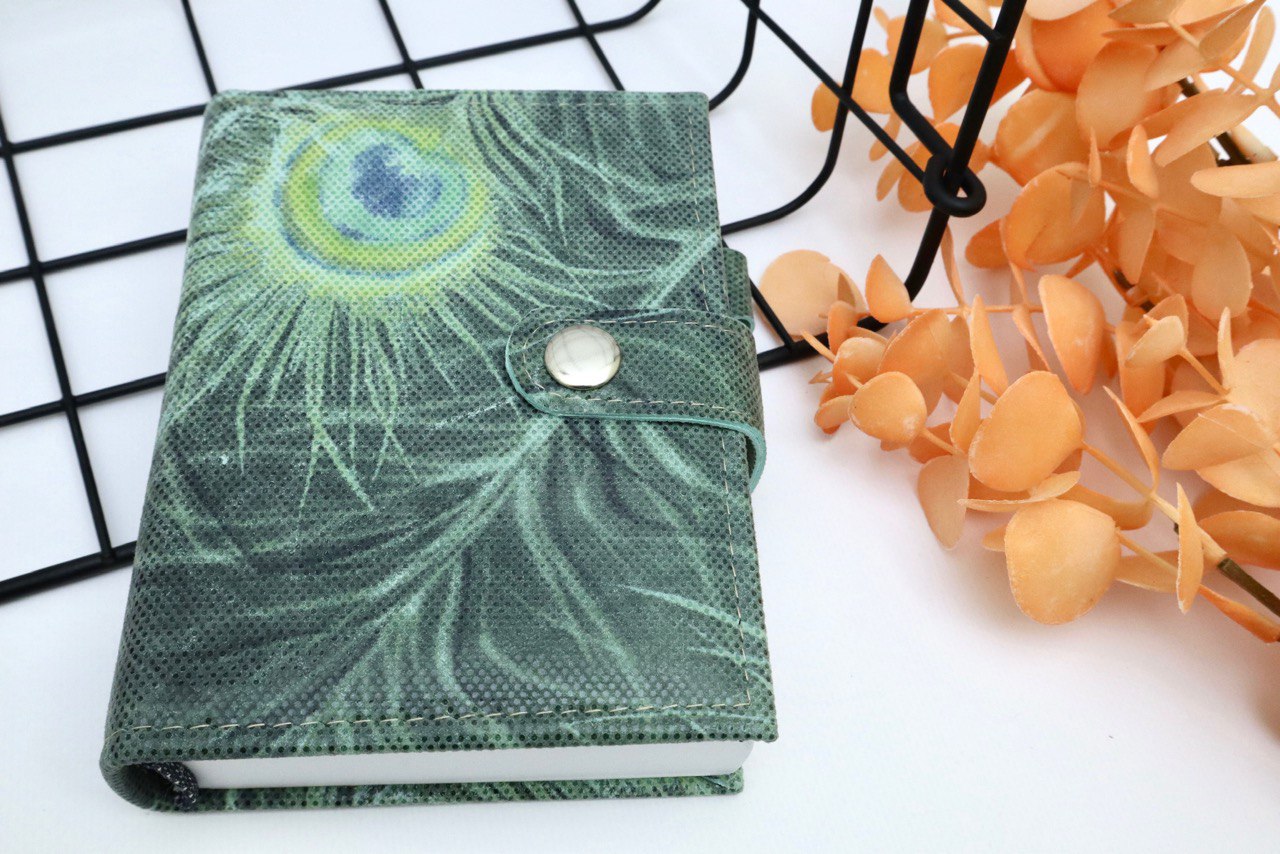Mini leather notebook A7, 400 pages for the note.