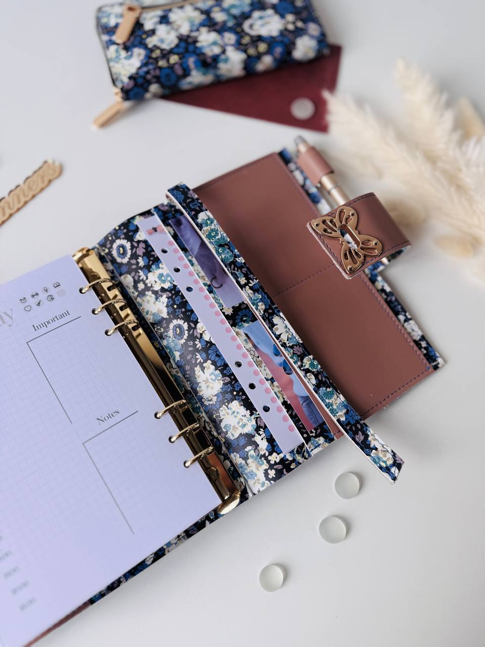 Flowers leather planner A5 binder with wallet.