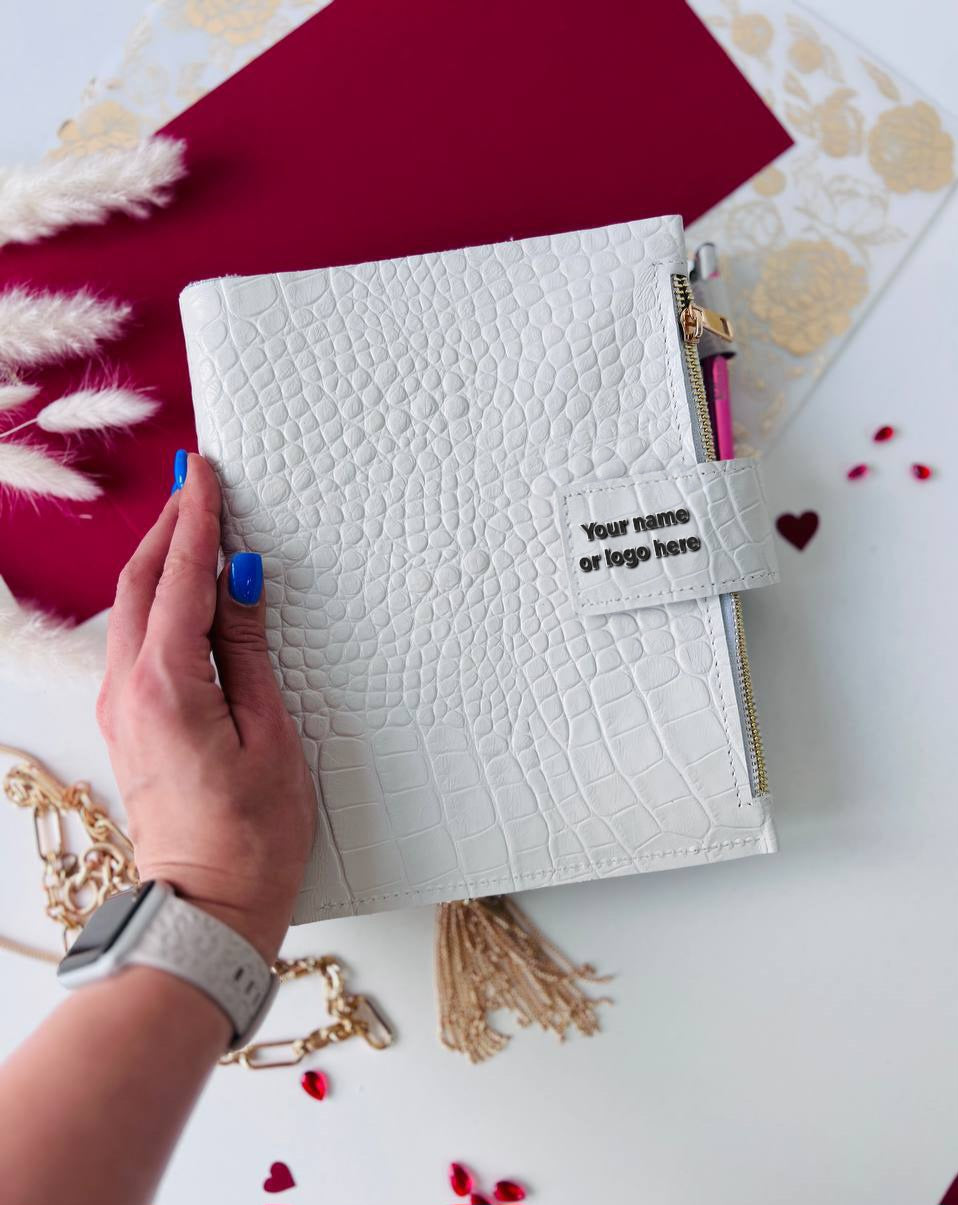 Personalized DATED 2026 horizontal week leather planner big binder A5- cover for documents A4 and A5 format.