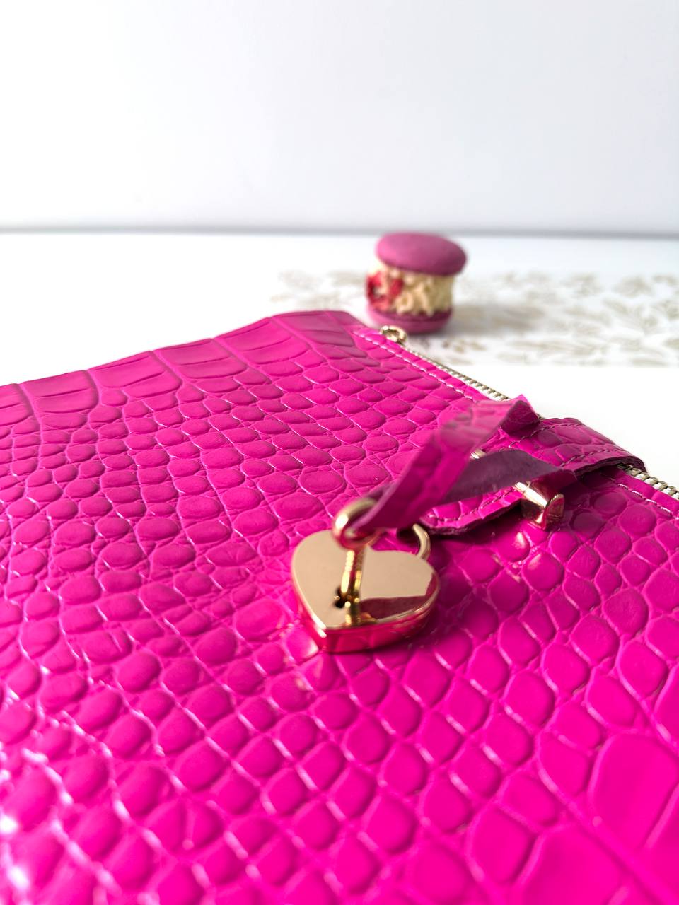 Hot pink leather planner A5 for documents A4 and A5 format. Weekly planning.