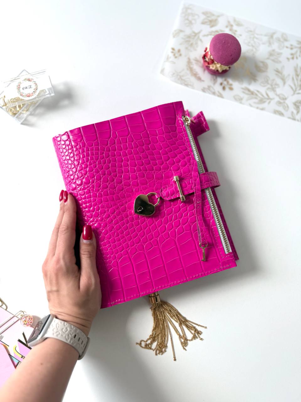 Hot pink leather planner A5 for documents A4 and A5 format. Weekly planning.