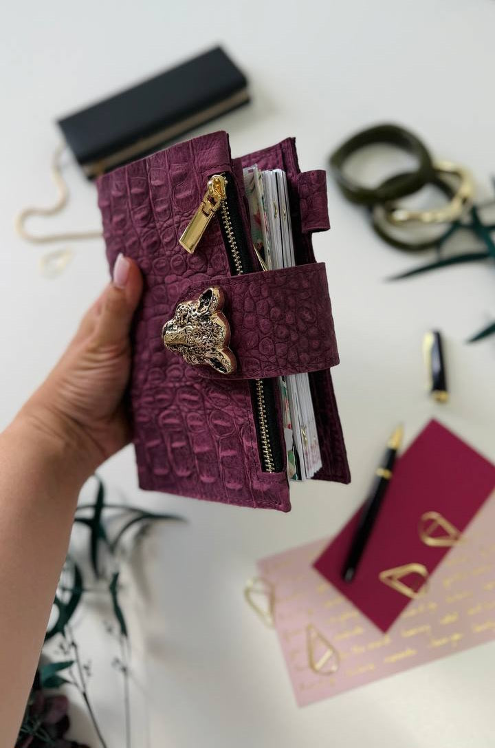 Luxurious A6 Genuine Leather Planner Binder – Crocodile Embossed Burgundy with Gold Leopard Clasp