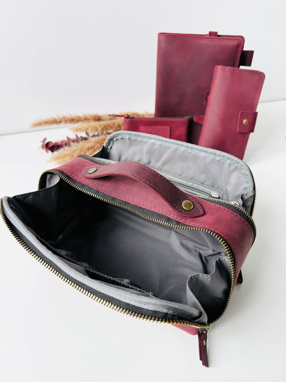 Luxury Leather Gift Set: Notebook, Wallet, Cosmetic Bag, Keychain - Personalized.