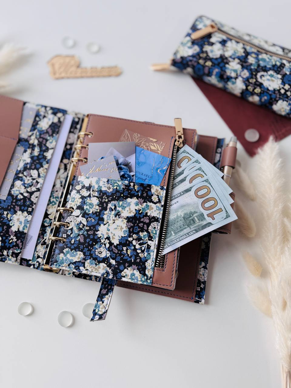 Flowers leather planner A5 binder with wallet.