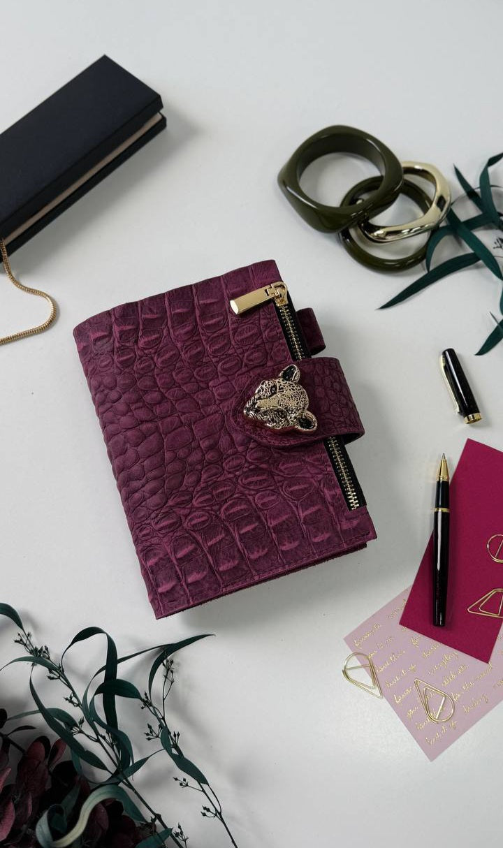 Luxurious A6 Genuine Leather Planner Binder – Crocodile Embossed Burgundy with Gold Leopard Clasp