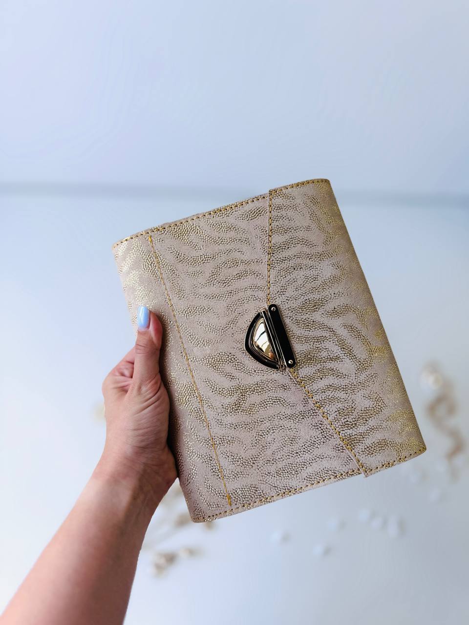 Gold leather binder big 6 rings A5.