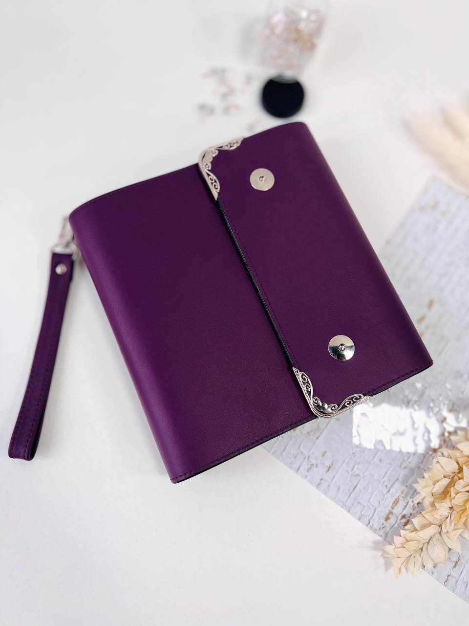 Violet Natural Italian Leather Planner A5, gift for her, perfect planner, Ring Planner Agenda A5 Six Ring Planner and Ring Personal Planner.