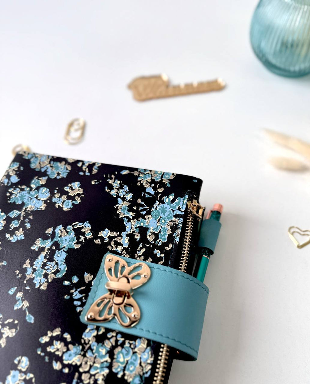 Flowers leather planner A5 binder.