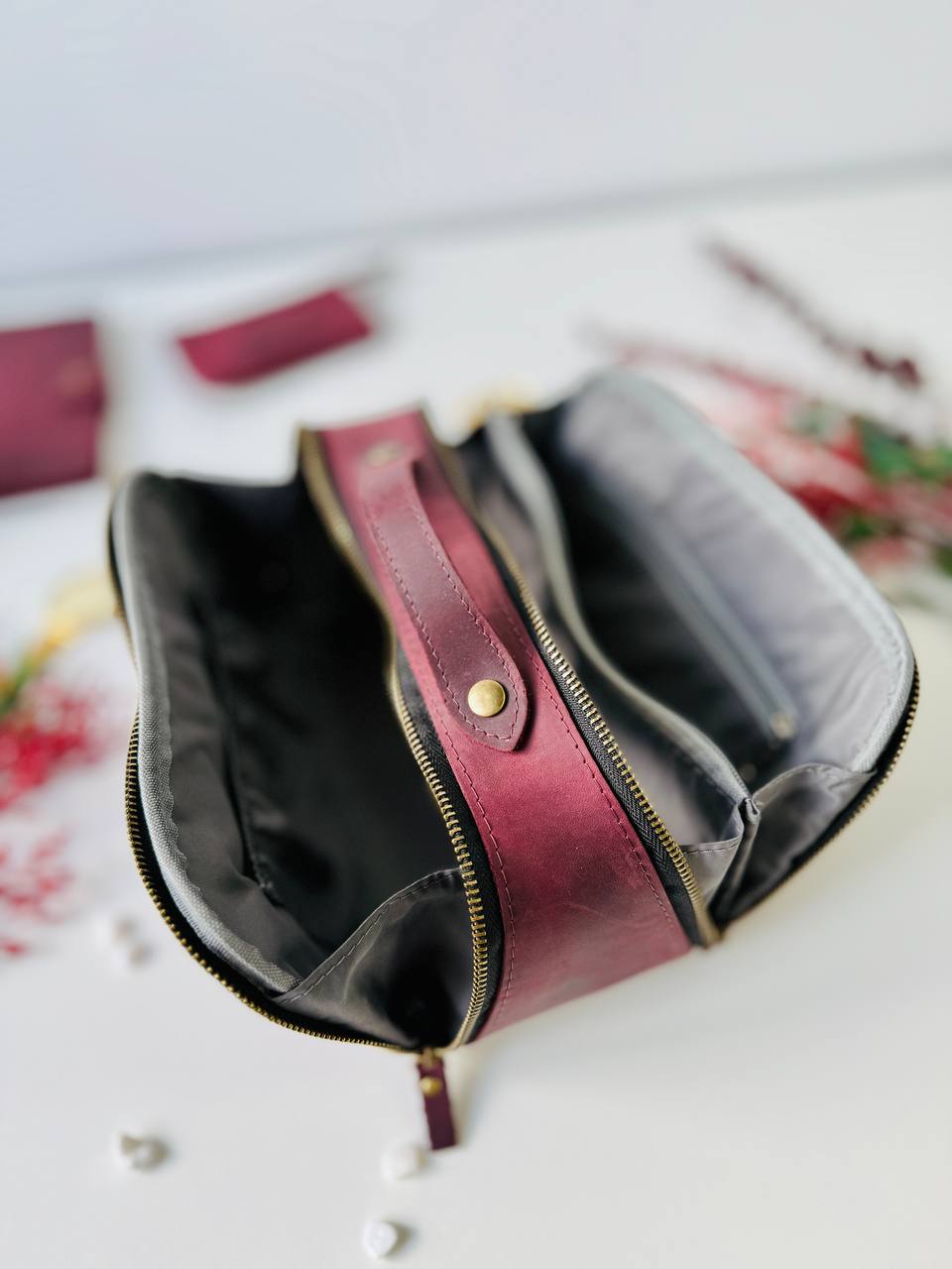 Luxury Leather Gift Set: Notebook, Wallet, Cosmetic Bag, Keychain - Personalized.