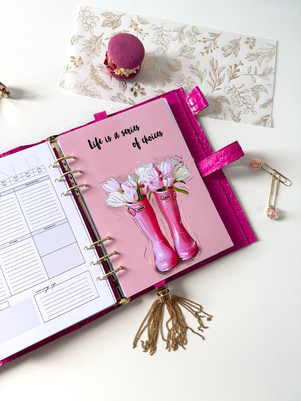 Hot pink leather planner A5 for documents A4 and A5 format. Weekly planning.