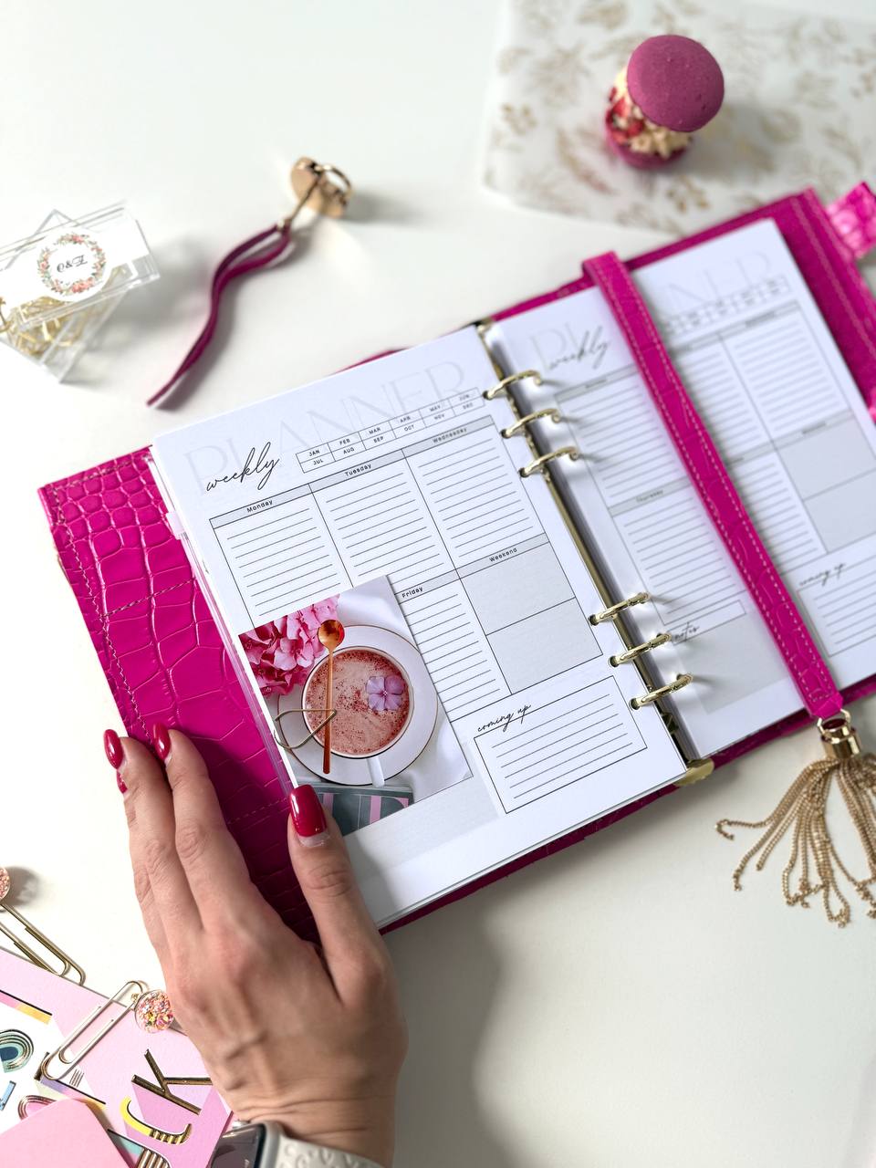 Hot pink leather planner A5 for documents A4 and A5 format. Weekly planning.
