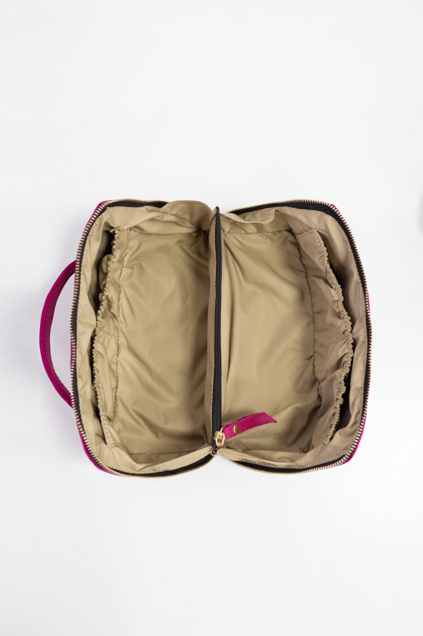 Bridesmaid gifts, Leather makeup bag, Mothers day gift, Personalized gift, Bridesmaid, Gift for her, pink cosmetic bag.